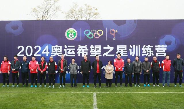 丝袜美腿辣文
