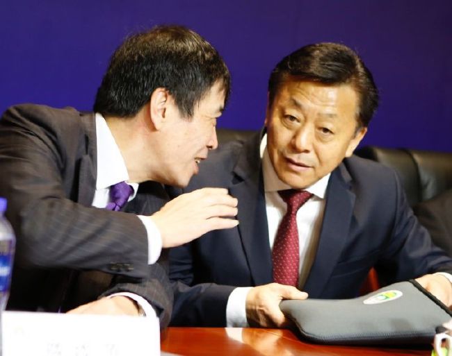 前辈是个控制狂